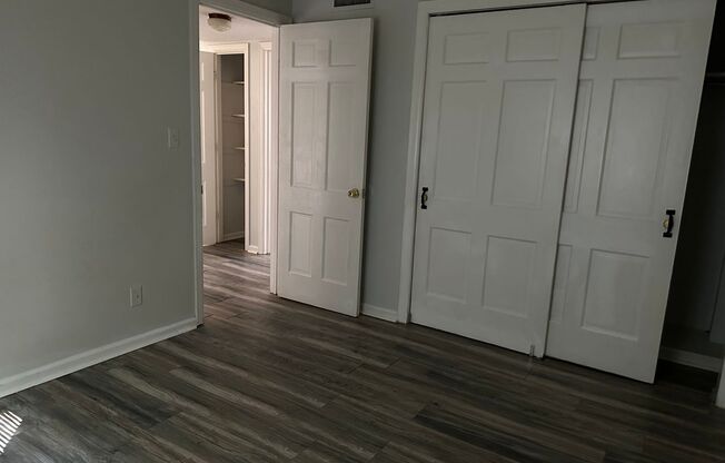 2 beds, 1 bath, 900 sqft, $1,200, Unit A