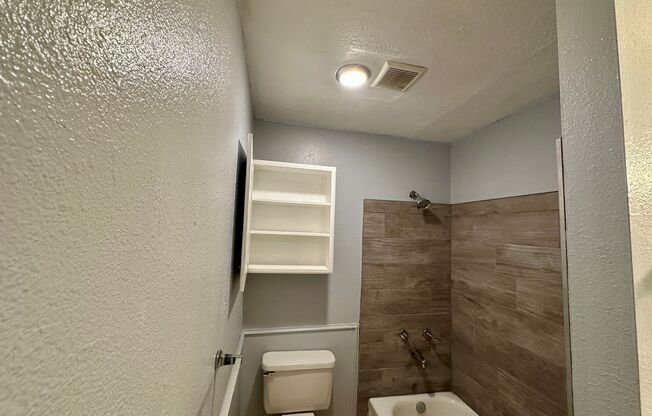 1 bed, 1 bath, 592 sqft, $750, Unit 212W