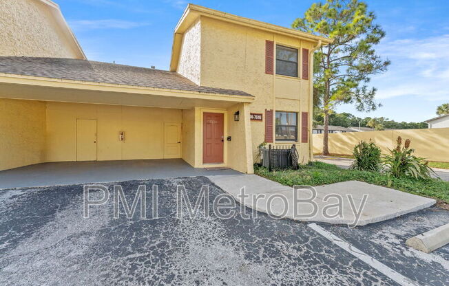 7616 LA MESITA CT