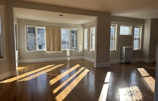 3 beds, 1 bath, 1,500 sqft, $3,700, Unit 2