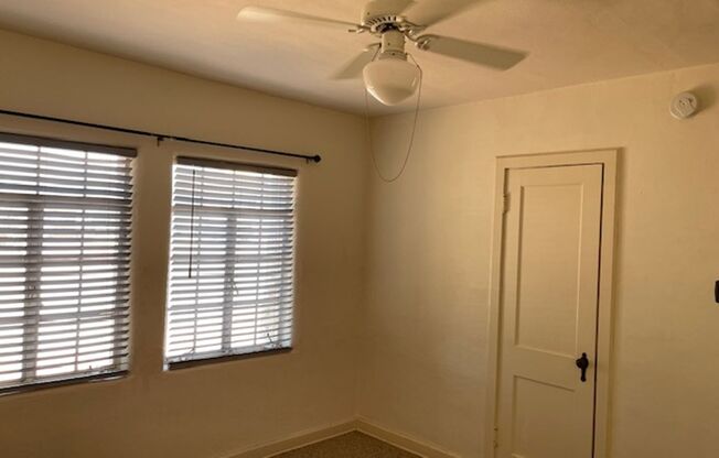 2 beds, 1 bath, $1,150