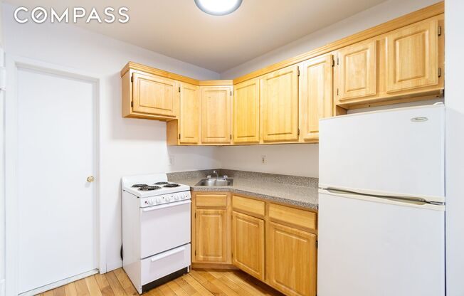 1 bed, 1 bath, 450 sqft, $3,145, Unit 7