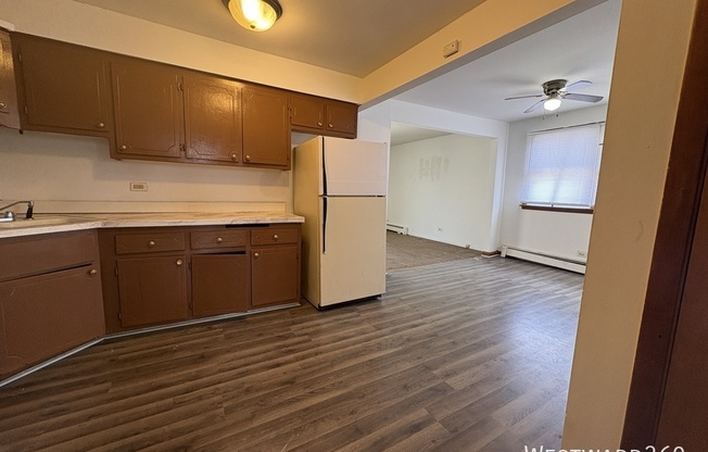1131 W 127 PL