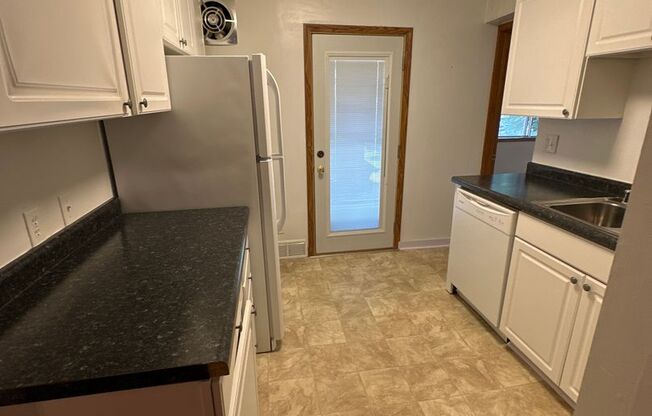 1 bed, 1 bath, 900 sqft, $1,250, Unit #2