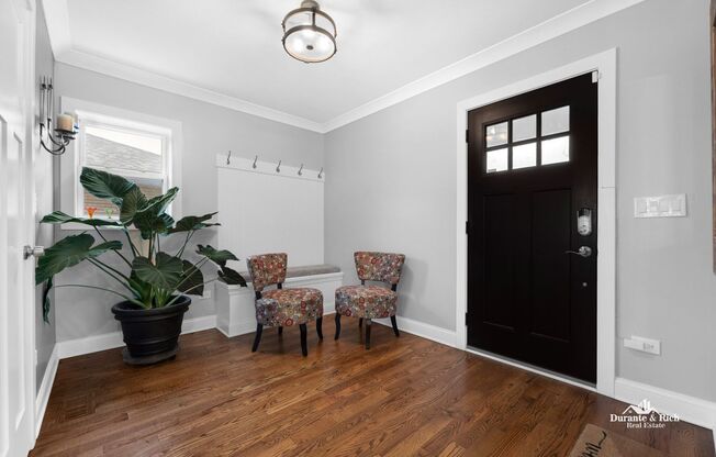 Stunning 4 Bedroom, 3.5 Bath Executive Rental