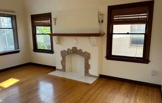 2 beds, 1 bath, $2,950, Unit # 2