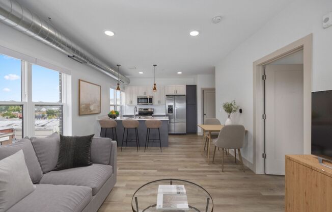 1 bed, 1 bath, 653 sqft, $1,775, Unit 402