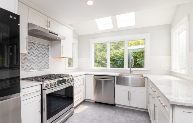 30 ITHACA CIR