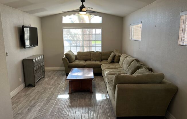 FURNISHED SINGLE STORY 3 BD 2BTH HOME FOR RENT!