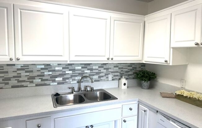 1 bed, 1 bath, 750 sqft, $2,545, Unit 5