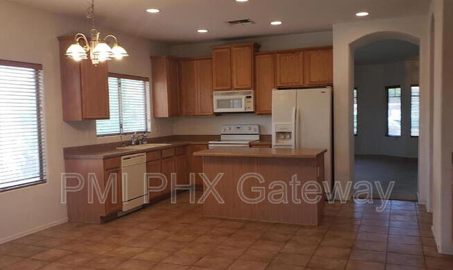 1133 E. Jade Dr.