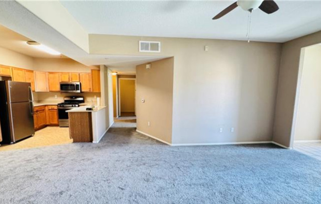 2 beds, 2 baths, $1,745, Unit UNIT 3214