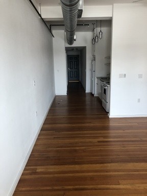 Studio, 1 bath, 542 sqft, $900, Unit 206