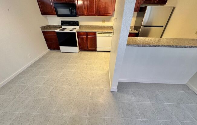 2 beds, 1 bath, $1,450, Unit UNIT # 155