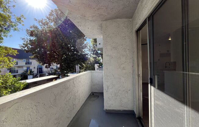 1 bed, 1 bath, 700 sqft, $1,698, Unit 112