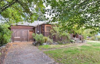 Charming 4-bed 2 bath Tacoma Home with Spacious Layout