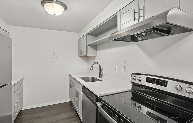 2 beds, 1 bath, 750 sqft, $1,449, Unit 2