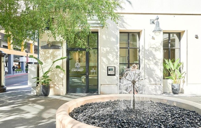 333 Santana ROW 228