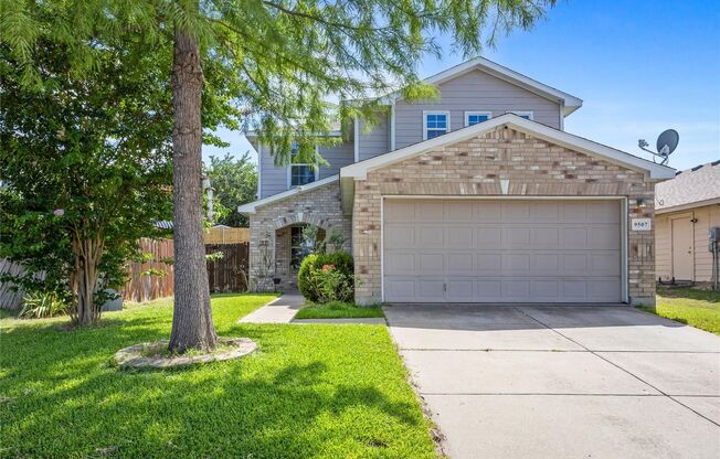 Spacious 3 Bedroom, 2.5 Bath Home Ready for New Tenants- Duncanville ISD- 75249