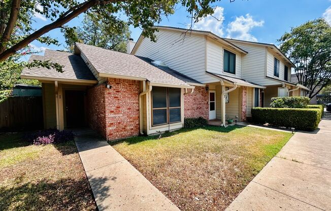 3801 Manchaca Rd #1 78704 | 1 bed 1 bath $1495