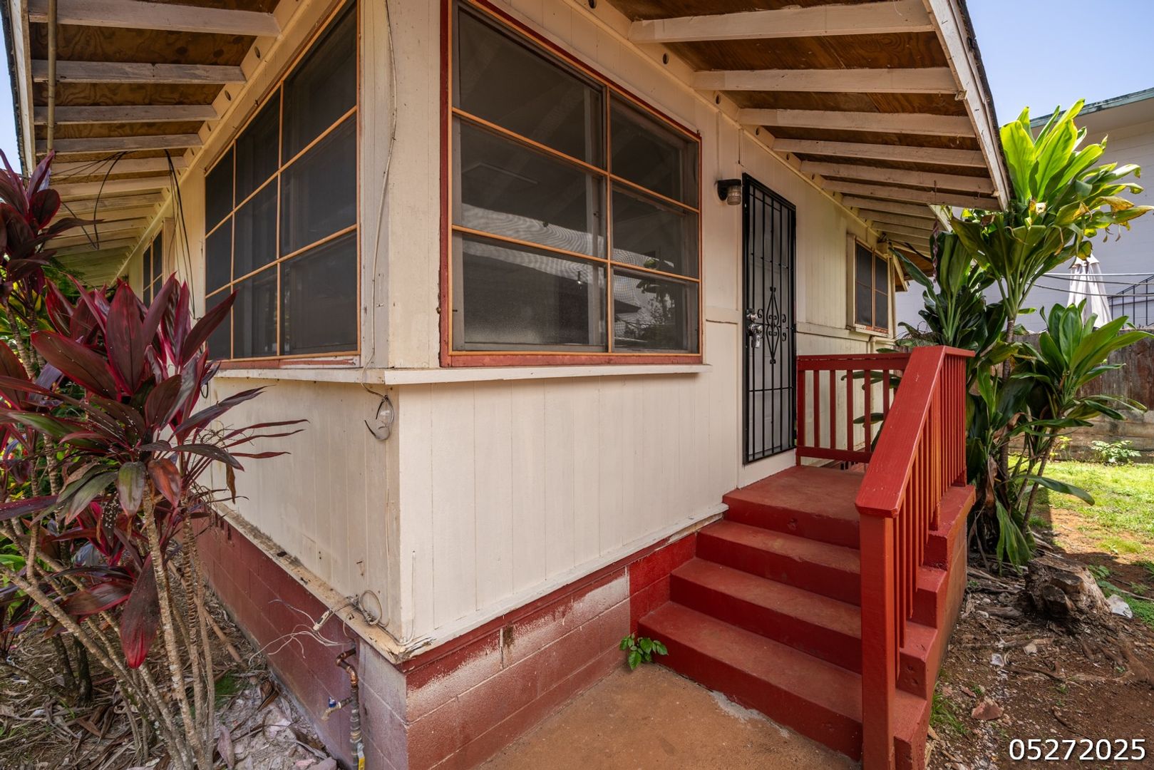 $1800 / 2BR – Approx - 2br/1ba/Tandem pkg Duplex unit in Wahiawa