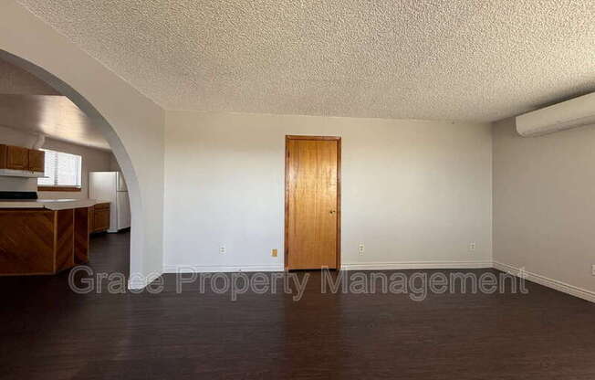 1149 E 58 AVE