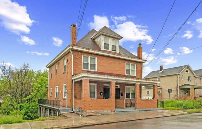 616 Large Avenue