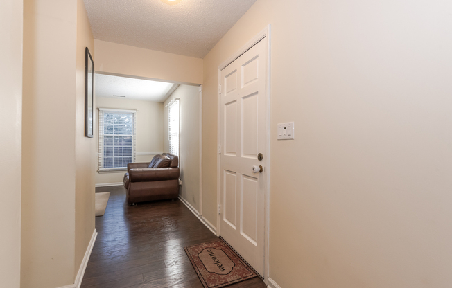 Upgraded Home on Cul-de-sac Lot in Matthews!