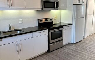 1 bed, 1 bath, 600 sqft, $1,995