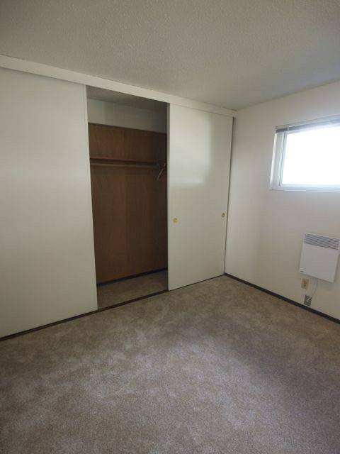 2 beds, 1 bath, 850 sqft, $2,100, Unit Unit 302