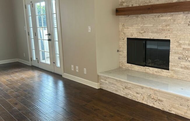 Summer Move in Special $500 off First months Rent