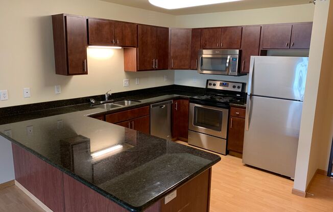 1 bed, 1 bath, 673 sqft, $1,010, Unit 615-107