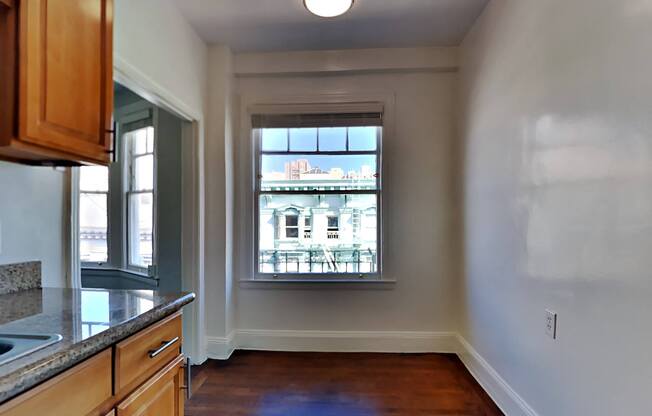 Gallery Photo 10
