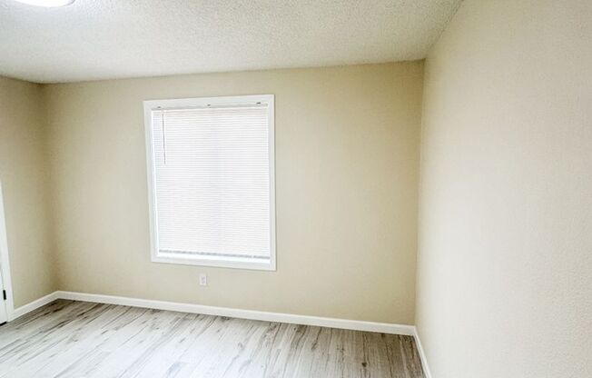 2 beds, 1 bath, 788 sqft, $1,300, Unit 1899F