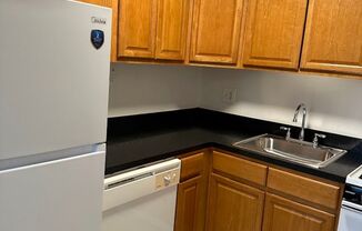 1 bed, 1 bath, 720 sqft, $1,300, Unit 20