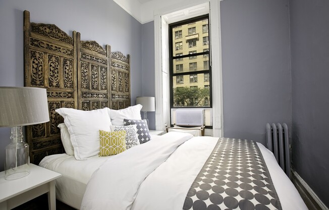 102 W 86 ST