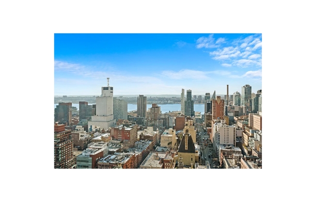 2 beds, 3 baths, 1,647 sqft, $14,500, Unit 33H