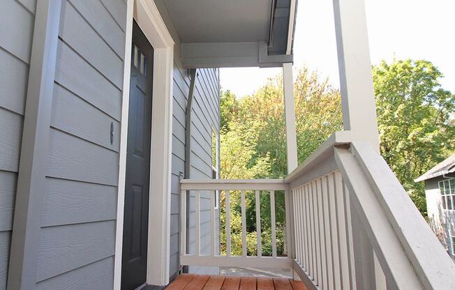 Contemporary 2 Bed/2 Bath NW Portland Heights Home