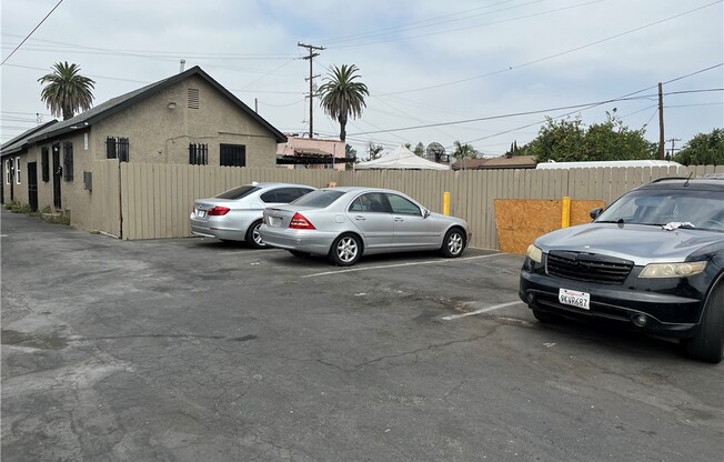 8804 BCH ST