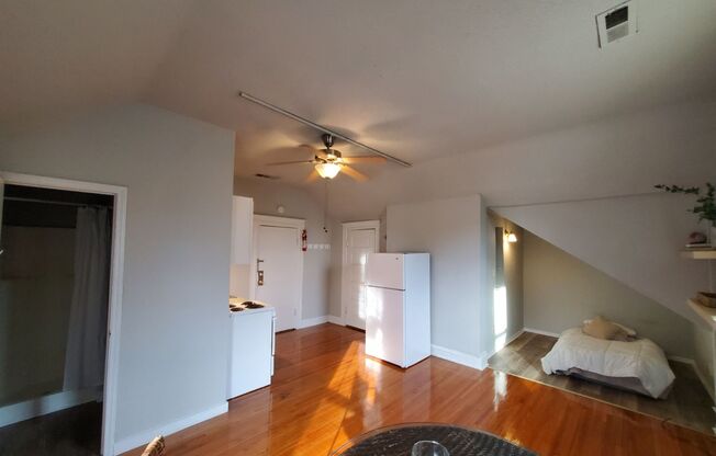 1 bed, 1 bath, $1,150