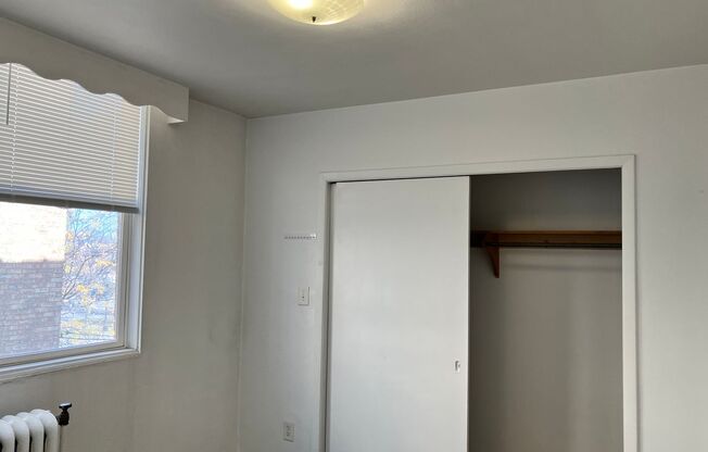 1 bed, 1 bath, $980, Unit #3