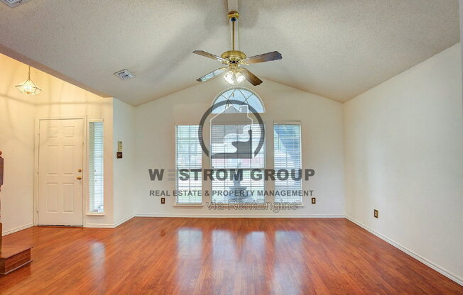 3 beds, 2.5 baths, 1,919 sqft, $2,495