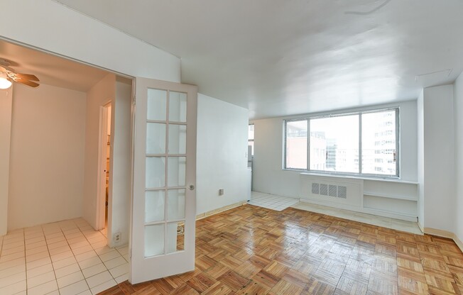 Charming & Bright Junior One Bedroom at River Place North