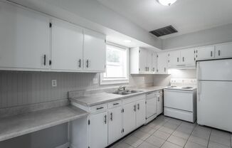 2 Bedroom, 1 Bathroom in Redbank!
