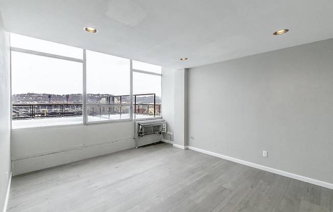 2 beds, 1 bath, 926 sqft, $2,741, Unit 1404
