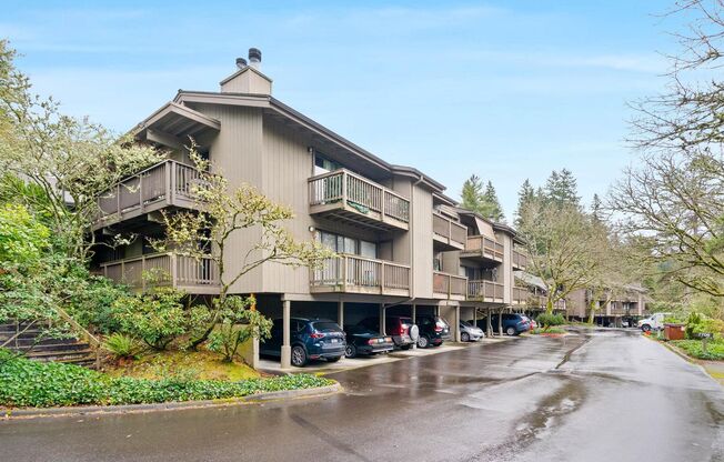 Spacious 1-bdrm/1-bath condo in quiet neighborhood. Balcony, 2 parking spaces, fireplace, hot tub, & pool