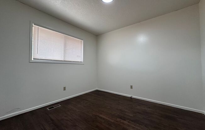 3 beds, 1 bath, $1,995