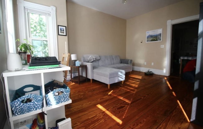 60 BROOKSIDE AVE