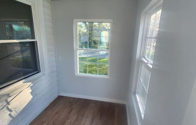 Charming home with a basement, 1.5 baths, and a garage!