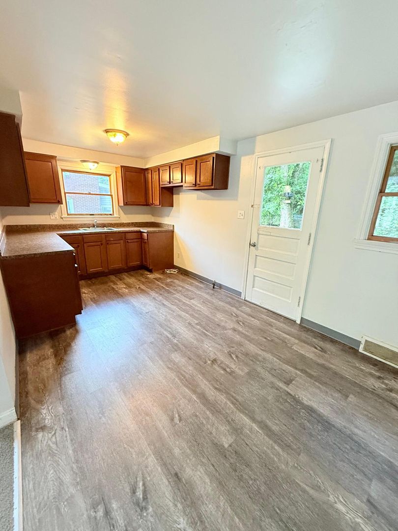 Freshly updated 4BD 1.5BA in Verona!!!